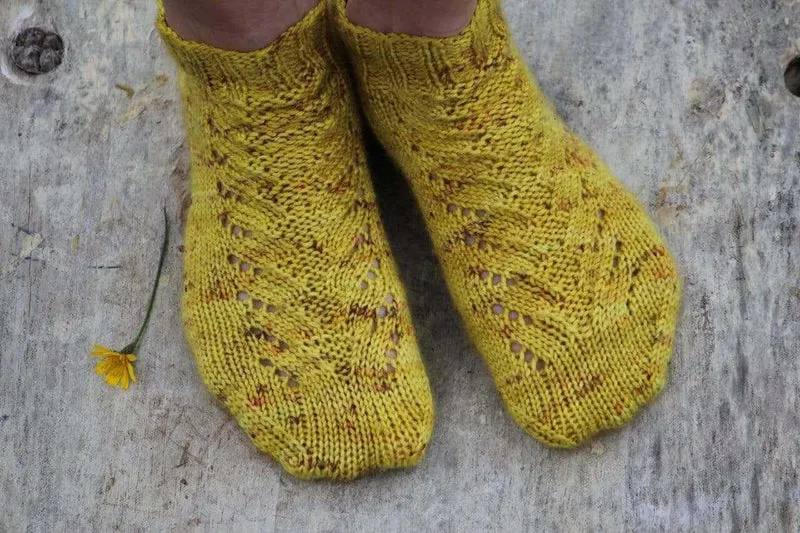 Anya Shorties socks Free Knitting Pattern