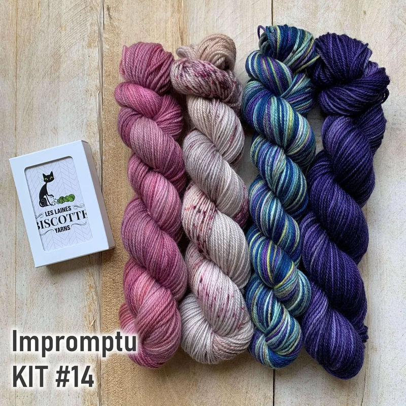 Biscotte's Shawl Knitting Game Kit Played with a Deck of Cards - SUPER SOCK ONLY