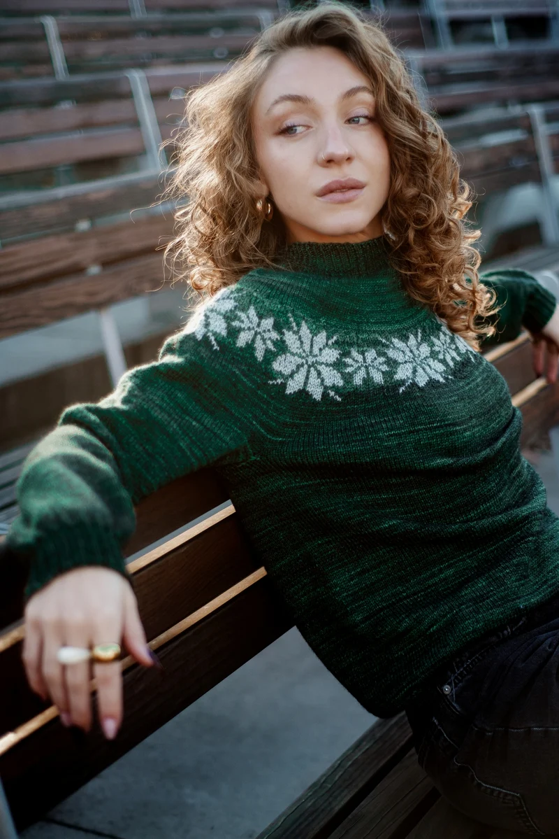 Lilium Pullover - Knitting pattern