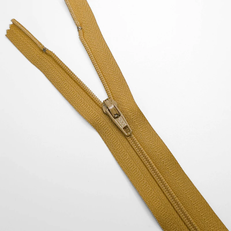 YKK | Fermeture éclair à bout fermé | Spirale | #2 | 6 3/4'' - 17 cm | SS236 - SS247