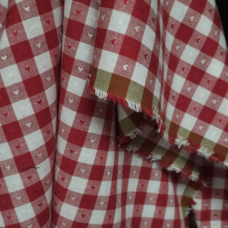 Tissé Teint | 100 % Coton | Queen of Hearts | Cœurs Vichy | Cerise | Fableism