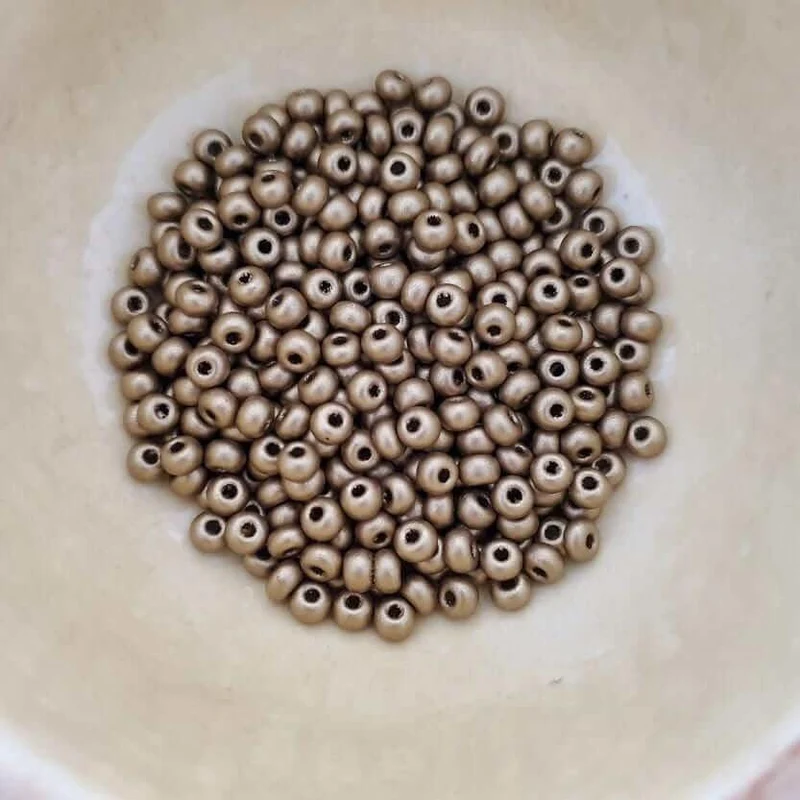 Czech Seed Beads Beads 6/0 (4mm)