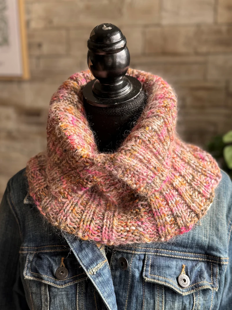 Cache-Cou Doux - Free Pattern & Optional knitting kits