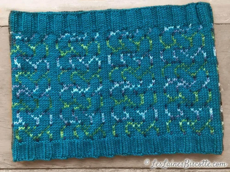 Knitting pattern Two Color Cowl