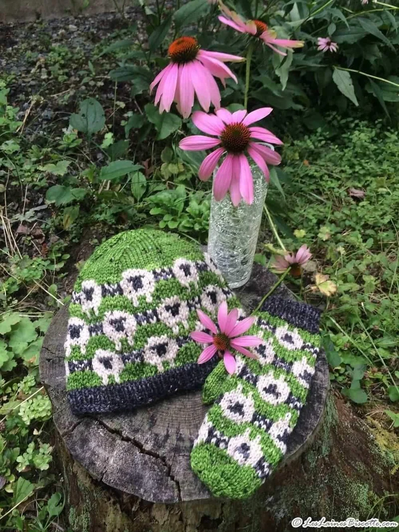 knitting pattern - Nova Scotian Sheep hat and mittens