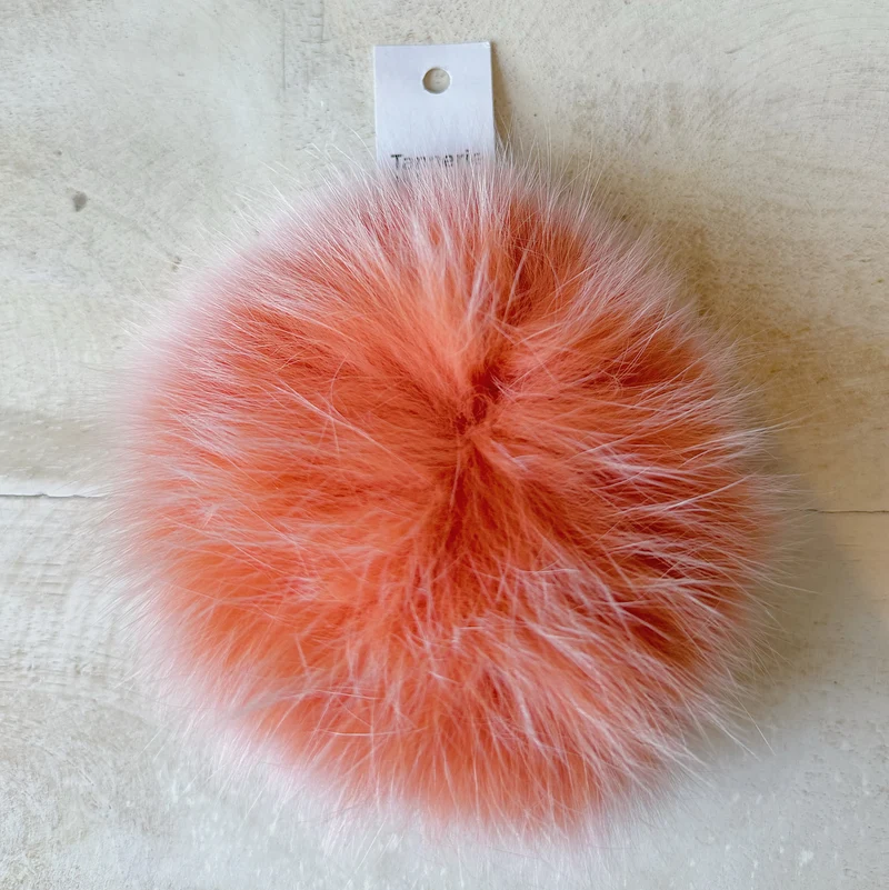 Pom pom by Tannerie des Bois-Francs