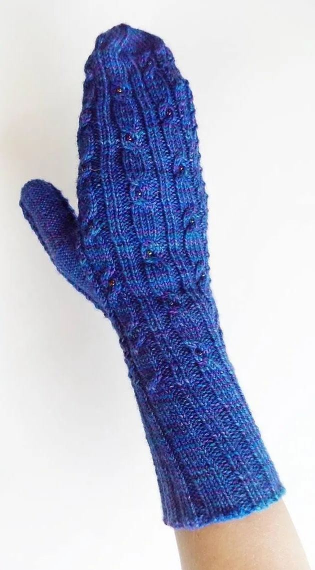 Socks and mittens pattern Coulis de Bleuet