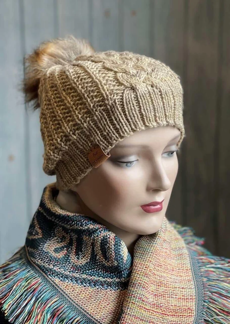 Molly's hat - Free knitting pattern