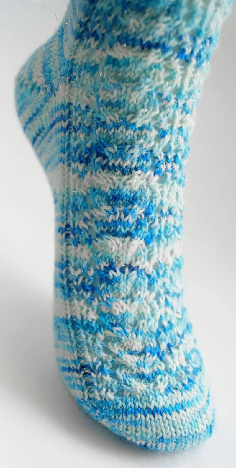 Knitting pattern - The River Cross socks