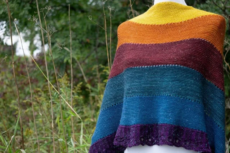 Biscotte "Rainbow" shawl pattern