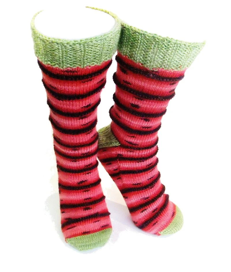 Free sock pattern - The Ladybug socks