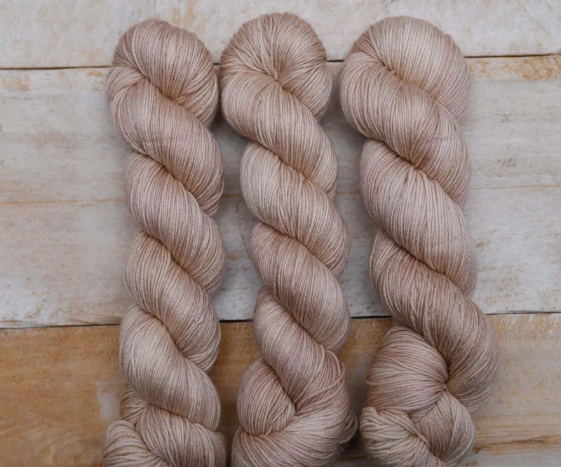 BIS-SOCK BISQUE