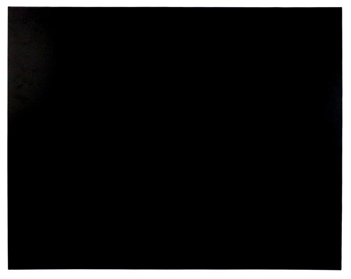 Fluted plastic - black - 24 x 30 "