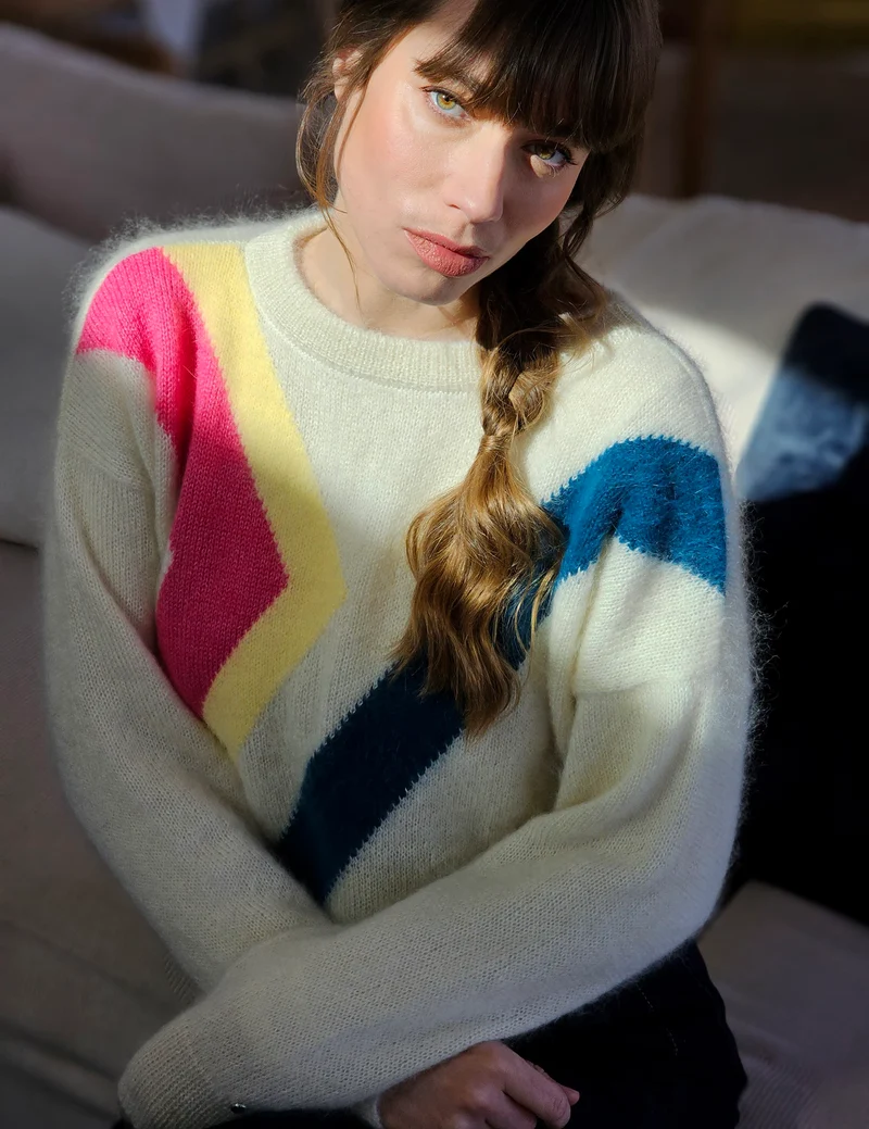 Pull Inès Joie.