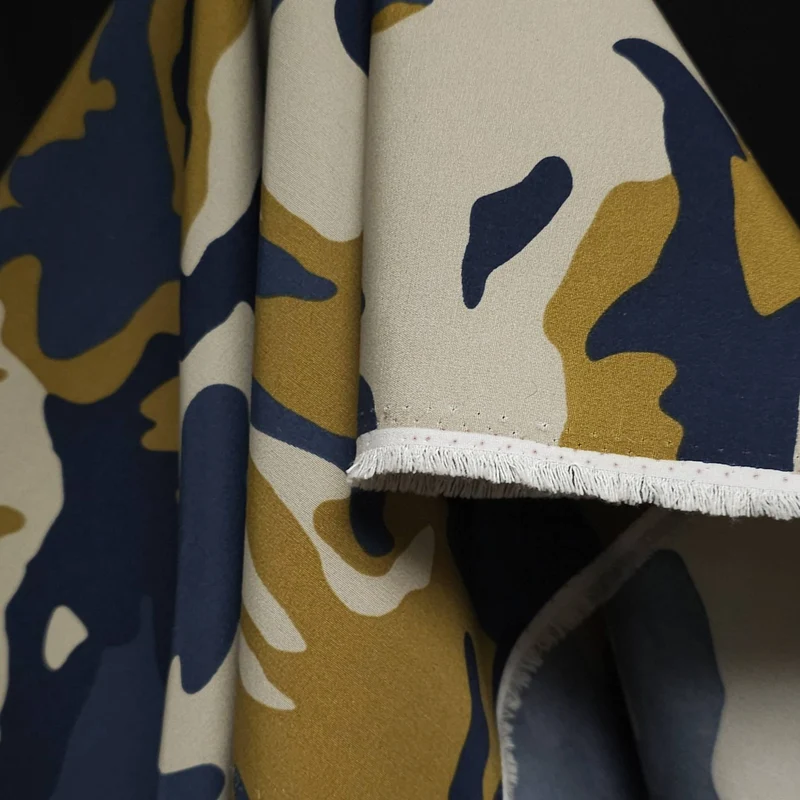 Tissu d’extérieur déperlant | Camo doré | Deadstock Canada Goose