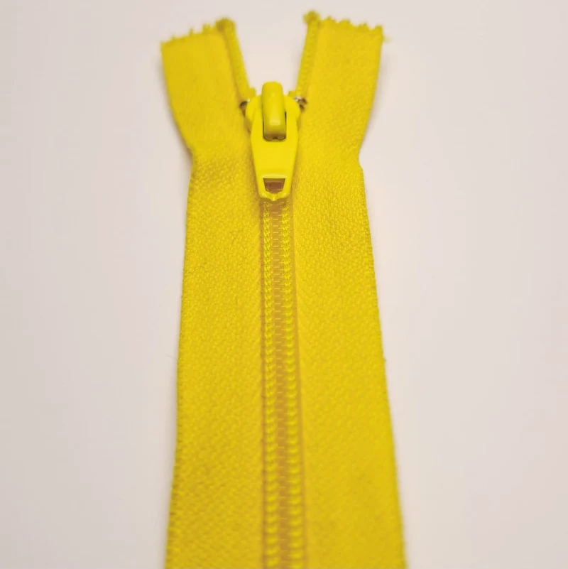 Fermeture éclair en nylon à spirale fermée n° 7 | 24 cm (9 1/5 po)